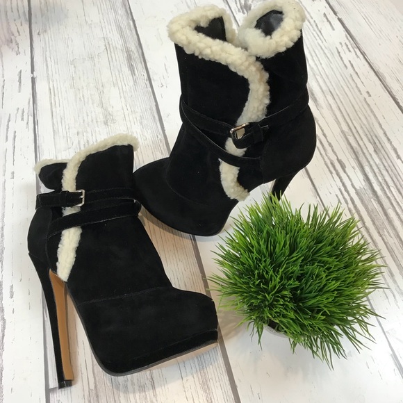 Shoes - NWT* heeled boots